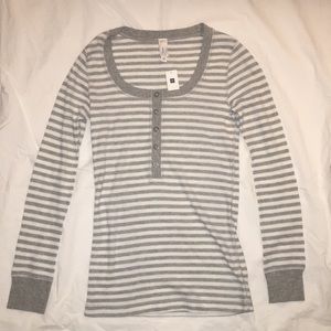 Gapbody sleep shirt